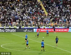 AYX SPORTS-国际比赛日体能课后,犹他爵士门线救险备战NBA季后赛,球迷炸锅,轮换策略成焦点的简单介绍